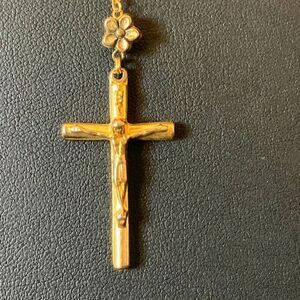 Vintage Catholic Metal flowers and Clear Crystal Rosary INRI, in Gold, Stamped